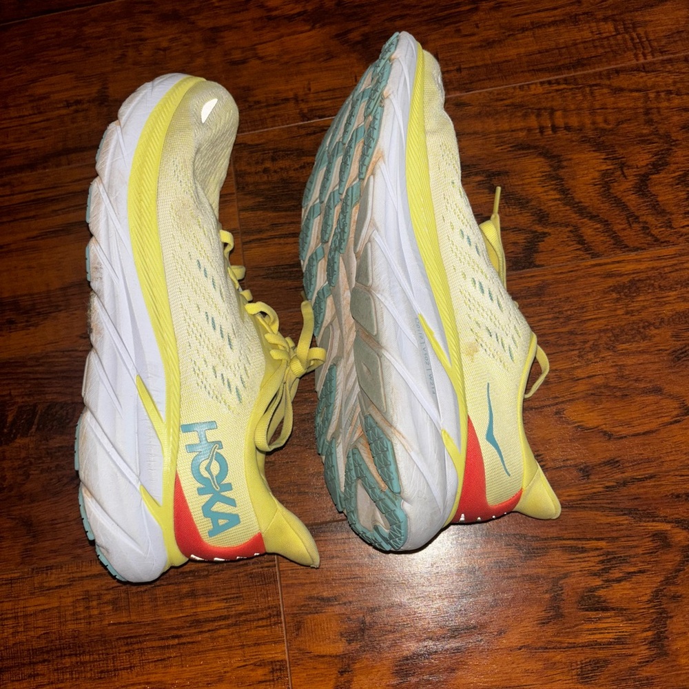 HOKA Clifton 8 Yellow Pear Sweet Corn Athletic Sneakers Women’s 8 Running Shoes